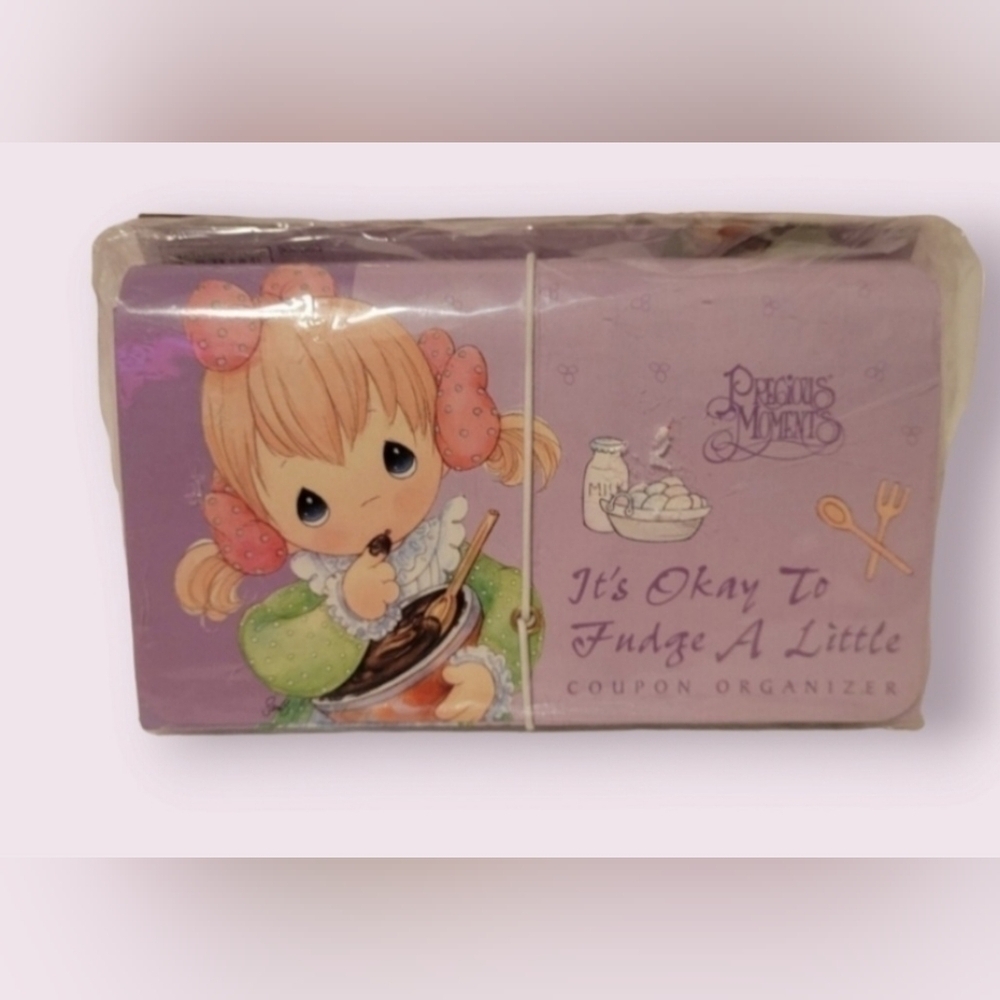 Vintage Precious Moments Coupon Organizer New in packaging